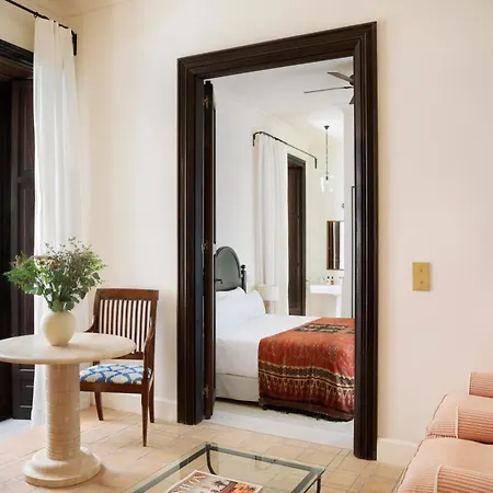 Portella Hotel